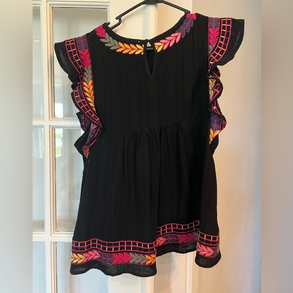 Vici Collection Black Embroidered Top SIZE SMALL - Picture 2 of 3